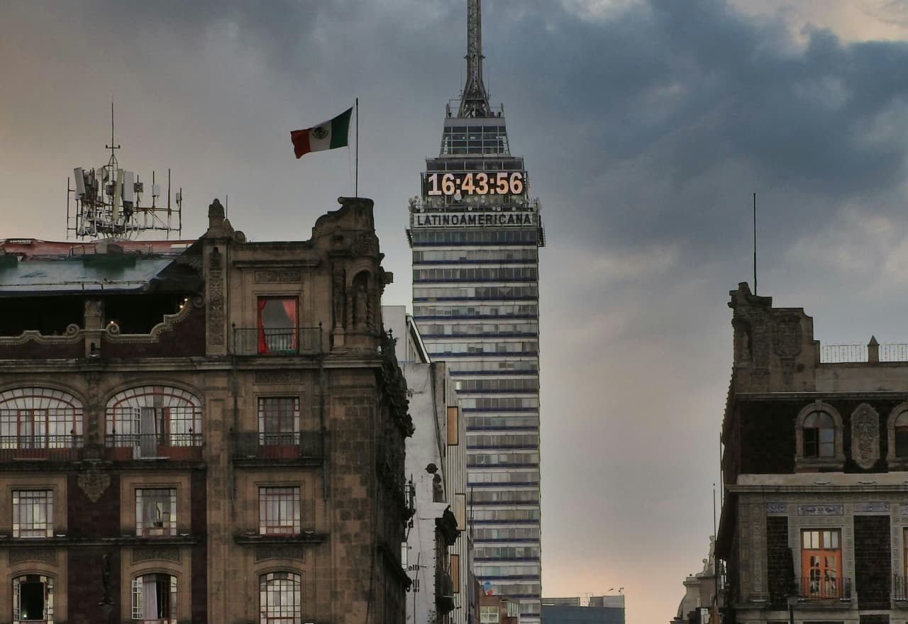 Imagen de La Torre Latinoamericana un ícono de la Ciudad de México Expansive
